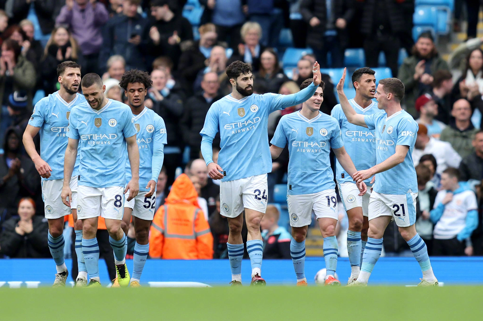 英超争冠热门:曼城与利物浦争夺战激烈的简单介绍 英超争冠热门:曼城与利物浦争夺战激烈的简单介绍
